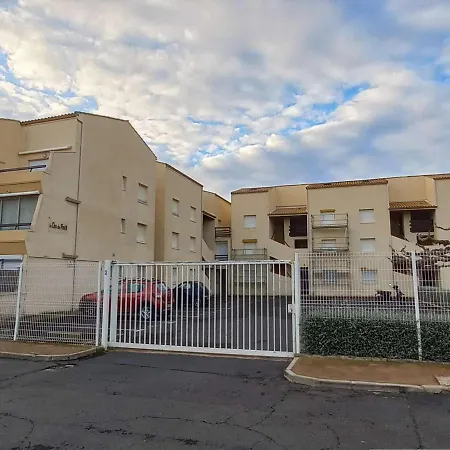 Apartment 2 Pieces Avec Piscine, Parking, Proche Commerces - - Fr-1-387-188 *